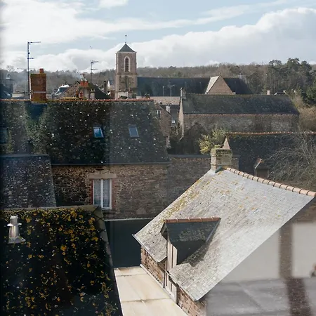Le Nid Du Clocher Guichen Exterior photo
